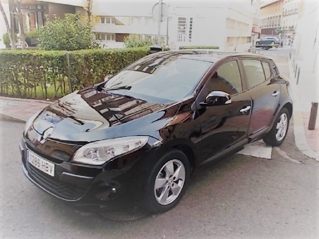 Renault megane 2021  de segunda mano - renault mégane dyn. dci 110cv 5p 2011 / 219.926km.