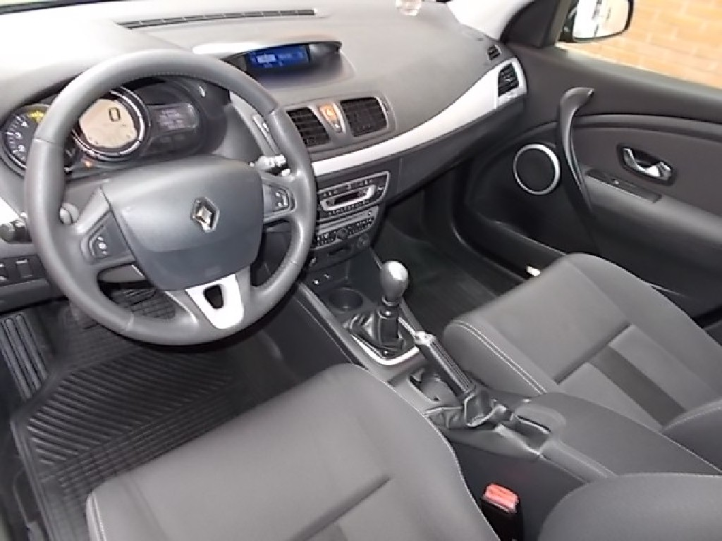 renault mégane dyn. dci 110cv 5p 2011 / 219.926km. foto grande (3)