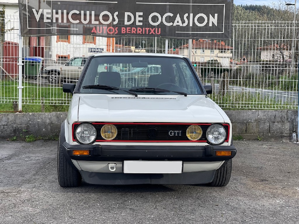 volkswagen golf gti 1983 / 248.000km.