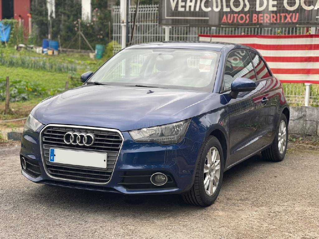 audi a1 2010 / 195.000km. foto grande (2)