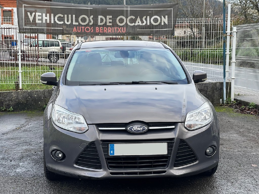 ford focus 2012 / 114.000km.