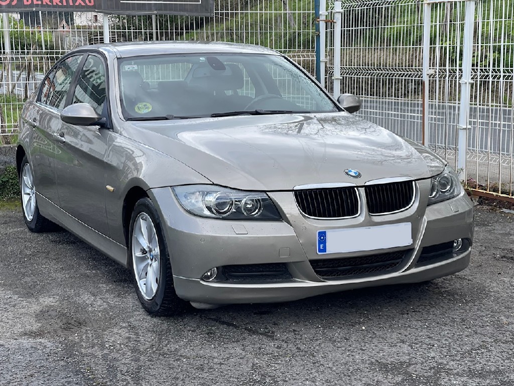bmw 320 e90 2008 / 244.000km. foto grande (2)