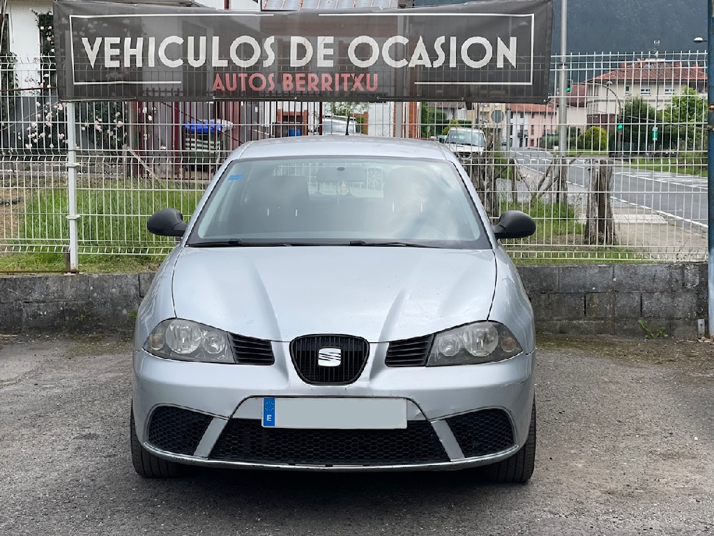 Foto seat ibiza 2006 / 266.000km.