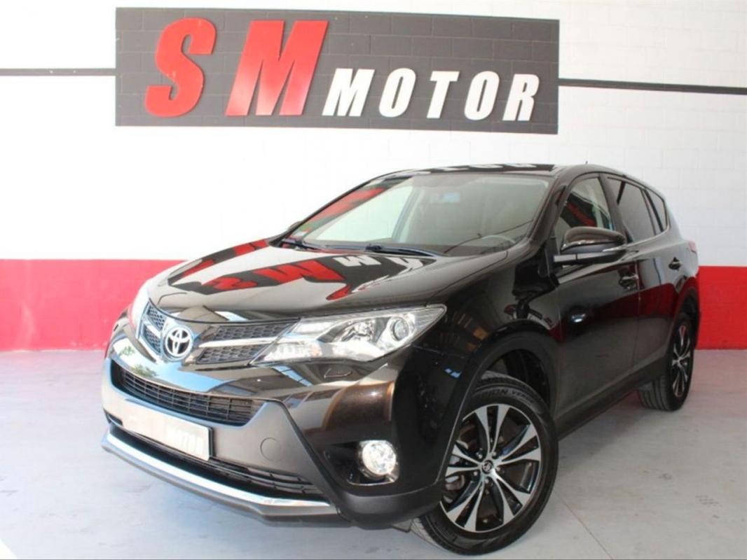 toyota rav4 150 awd executive 2014 / 114.149km.