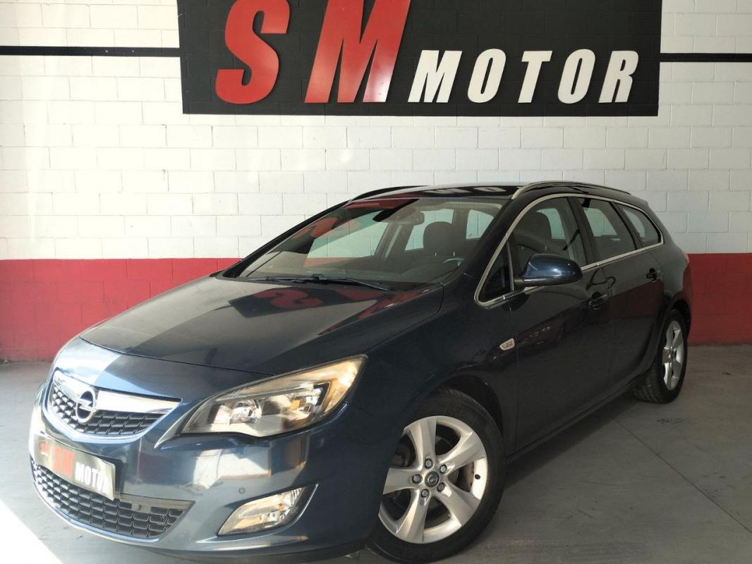 opel astra 2.0 cdti sport st 2011 / 204.500km.
