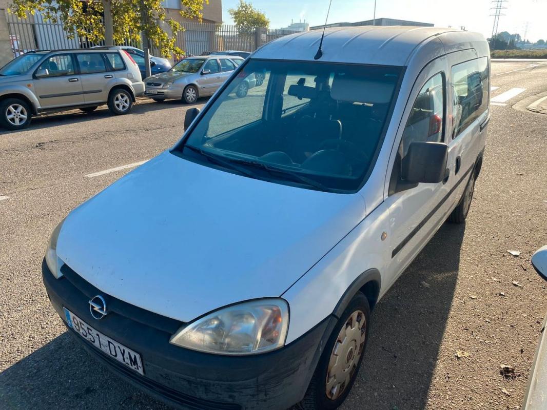 opel combo 1.3 cdti 70 cv tour cosmo 2006 / 186.492km.