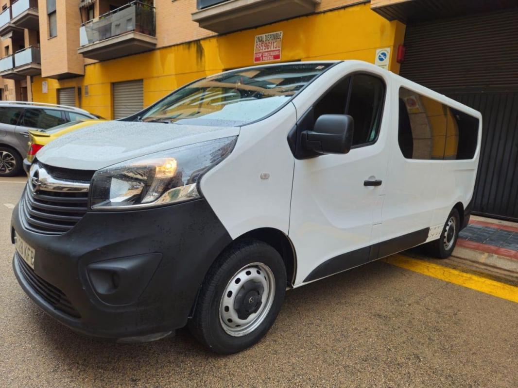 opel vivaro 1.6cdti ss 92kw 125cv l1 2.9t combi9 2017 / 199.798km.