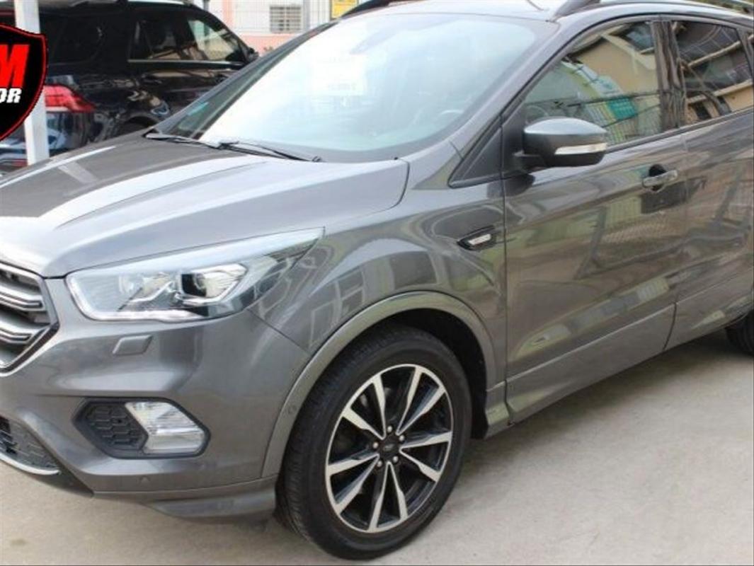 ford kuga 2.0 tdci 110kw 4x2 stline 2018 / 104.975km.