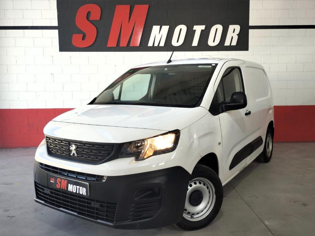 peugeot partner pro standard 600kg bluehdi 55kw 2020 / 140.734km.