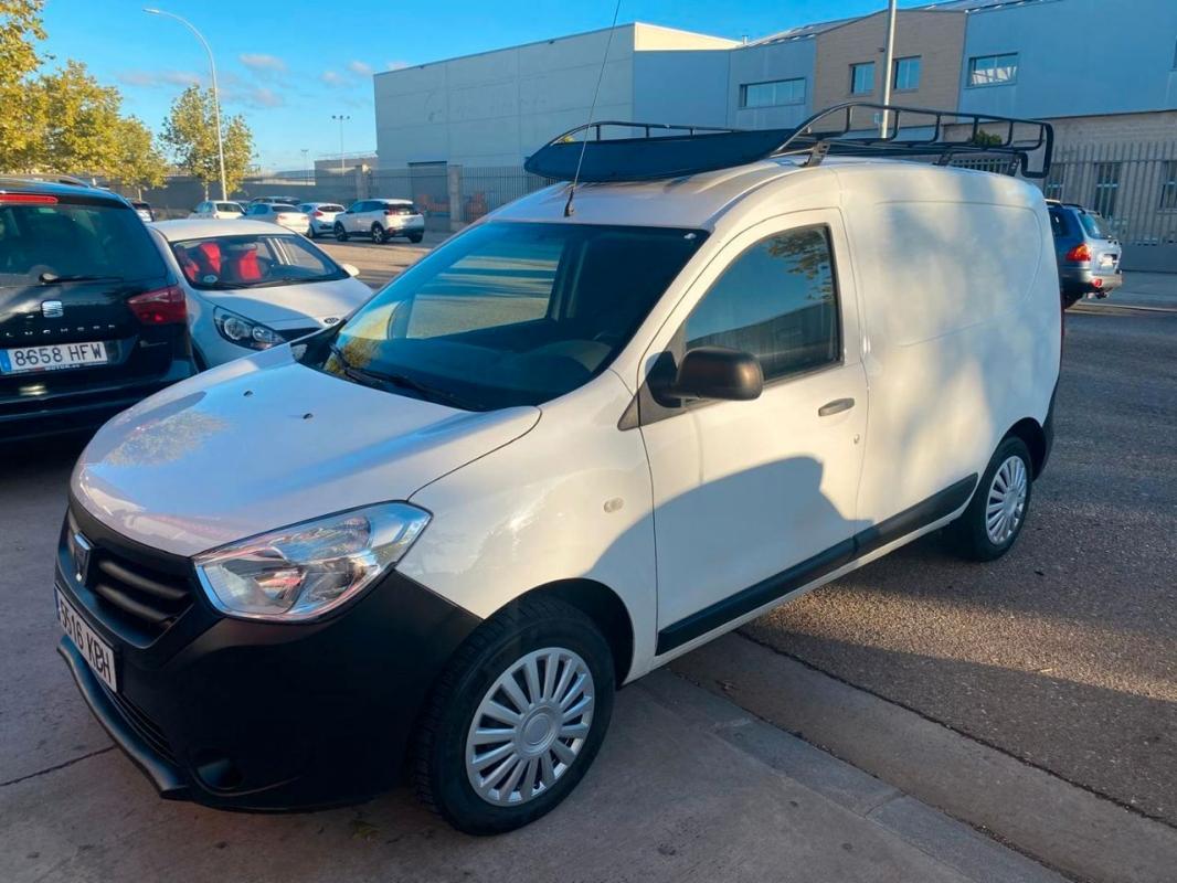 dacia dokker van ambiance 1.6 75kw 102cv 2017 / 77.304km.