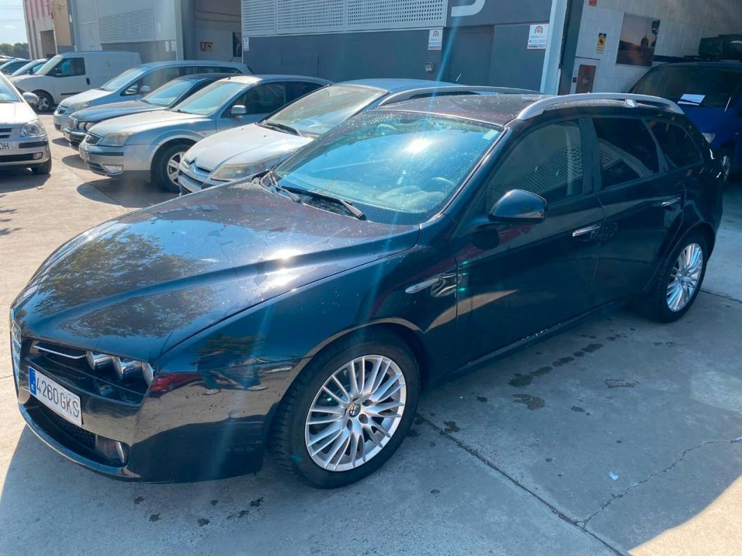 alfa romeo 159 1.9 jtdm 16v 6m 150cv sw distinctive 2009 / 223.339km.